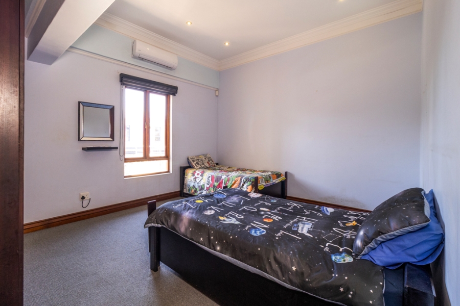 6 Bedroom Property for Sale in Sable Hills Gauteng