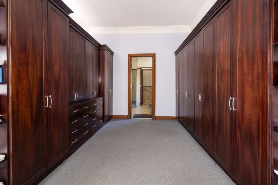 6 Bedroom Property for Sale in Sable Hills Gauteng