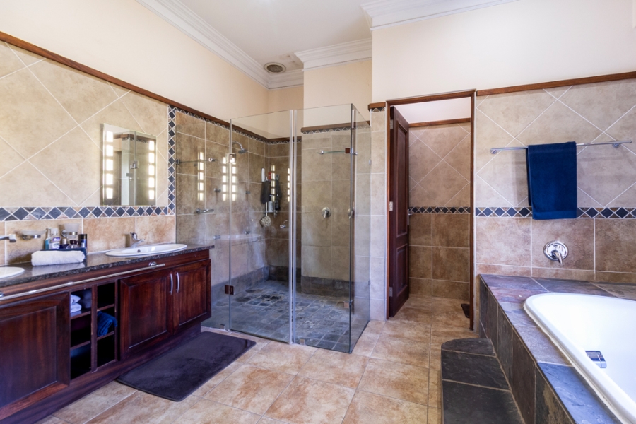 6 Bedroom Property for Sale in Sable Hills Gauteng