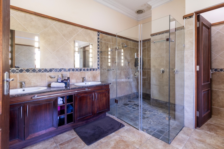 6 Bedroom Property for Sale in Sable Hills Gauteng