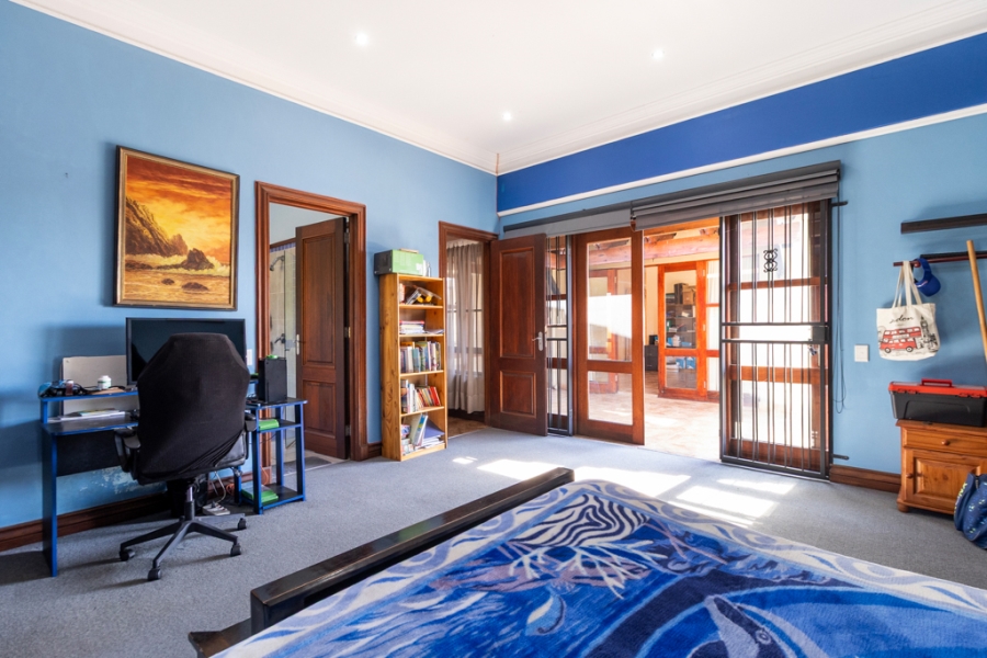 6 Bedroom Property for Sale in Sable Hills Gauteng