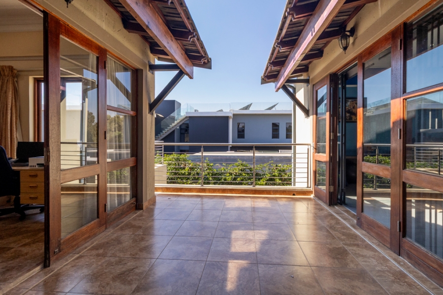 6 Bedroom Property for Sale in Sable Hills Gauteng