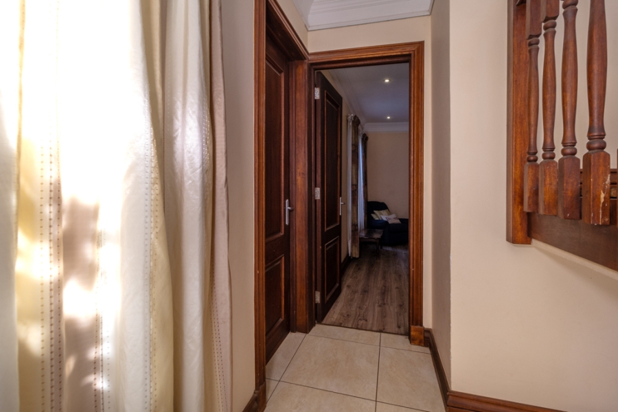 6 Bedroom Property for Sale in Sable Hills Gauteng
