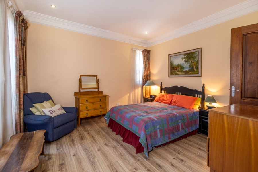 6 Bedroom Property for Sale in Sable Hills Gauteng