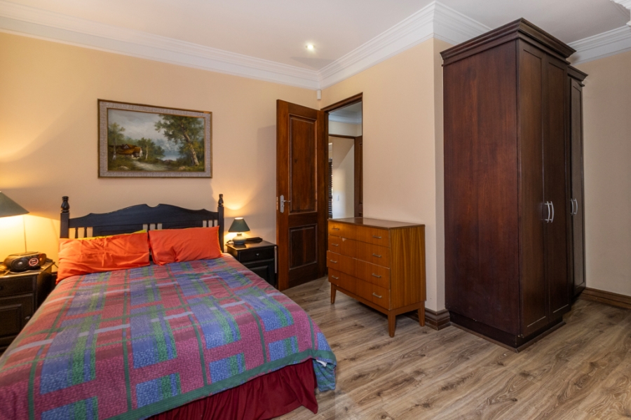 6 Bedroom Property for Sale in Sable Hills Gauteng