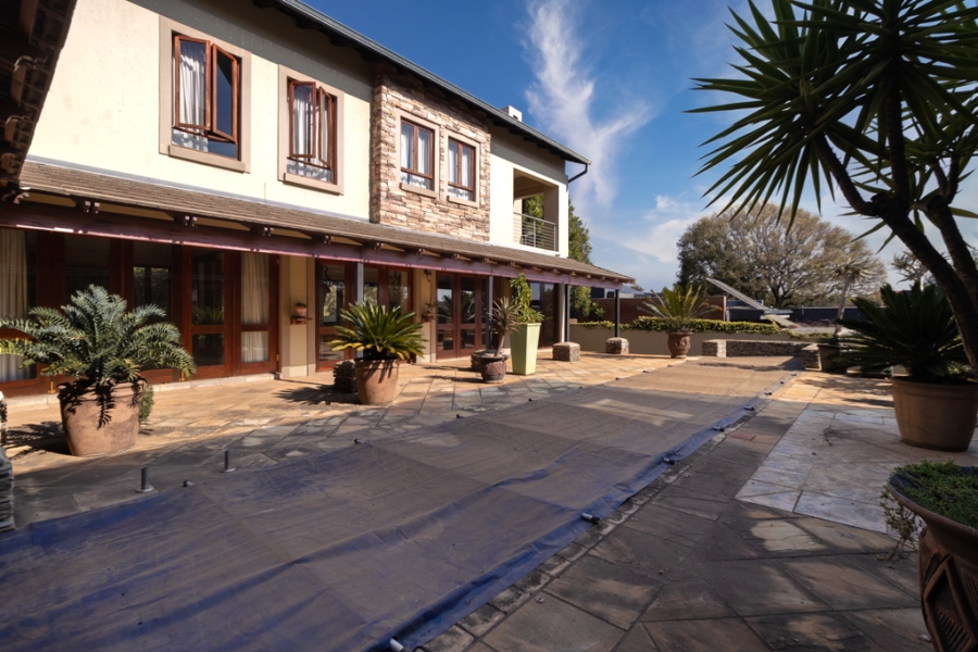 6 Bedroom Property for Sale in Sable Hills Gauteng