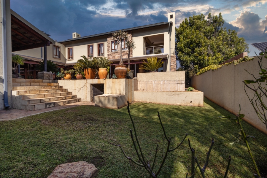 6 Bedroom Property for Sale in Sable Hills Gauteng