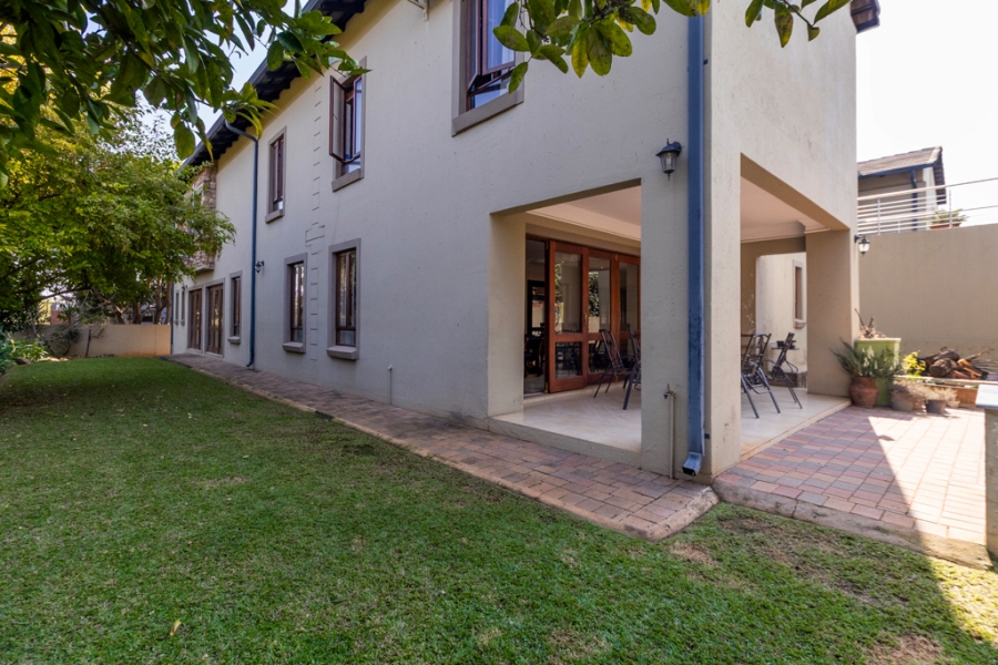 6 Bedroom Property for Sale in Sable Hills Gauteng