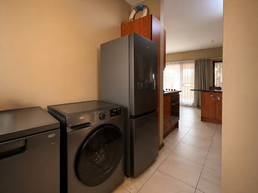 3 Bedroom Property for Sale in Monavoni Gauteng