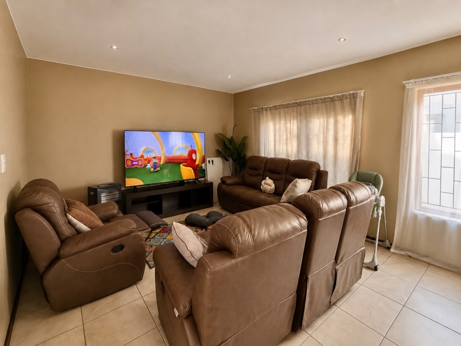 3 Bedroom Property for Sale in Monavoni Gauteng