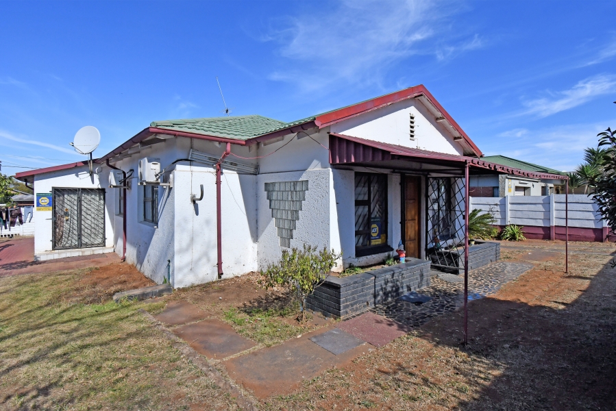 3 Bedroom Property for Sale in Crosby Gauteng