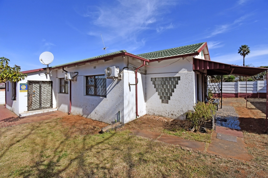 3 Bedroom Property for Sale in Crosby Gauteng