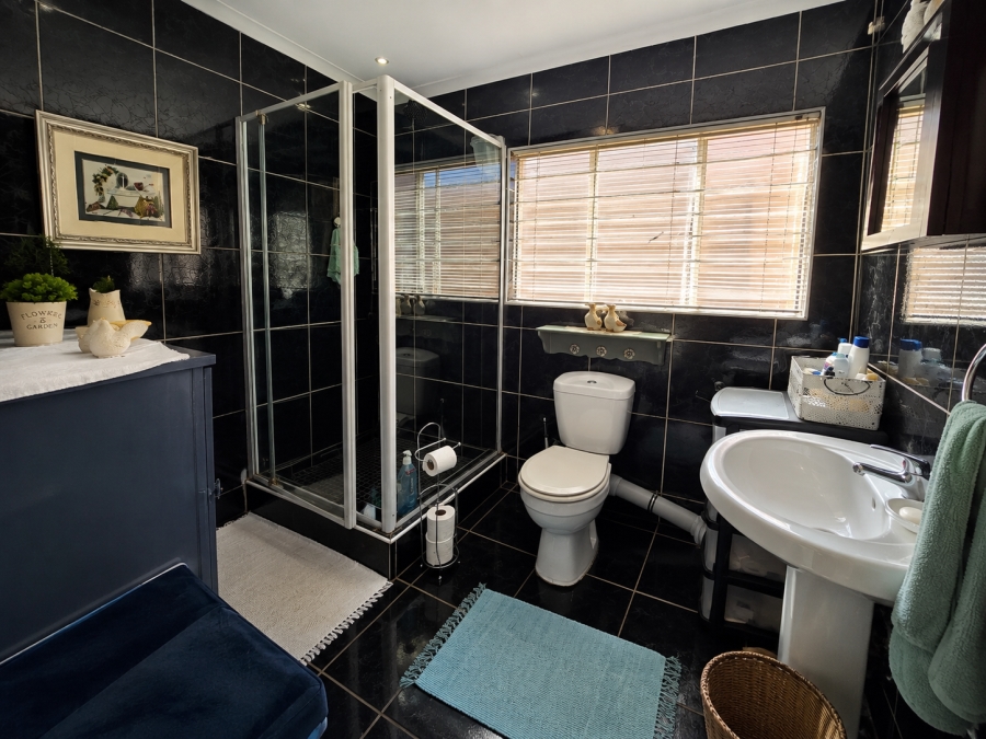3 Bedroom Property for Sale in Randhart Gauteng