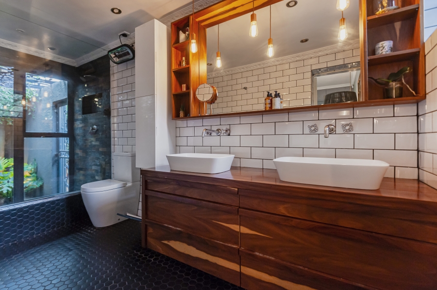 3 Bedroom Property for Sale in Emmarentia Gauteng