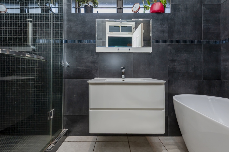 3 Bedroom Property for Sale in Emmarentia Gauteng