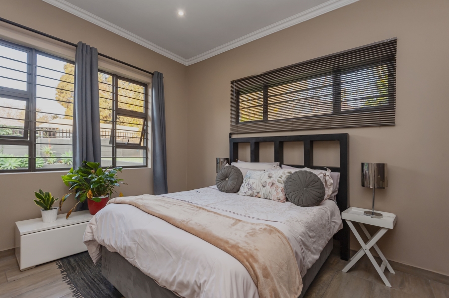3 Bedroom Property for Sale in Emmarentia Gauteng