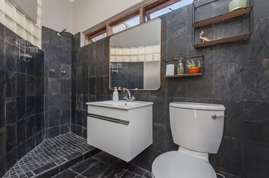 4 Bedroom Property for Sale in Greenside Gauteng