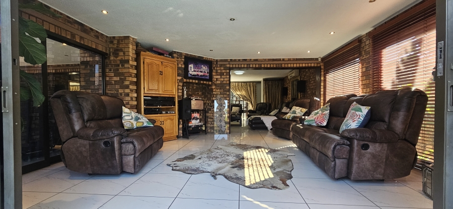 4 Bedroom Property for Sale in Meyersdal Gauteng
