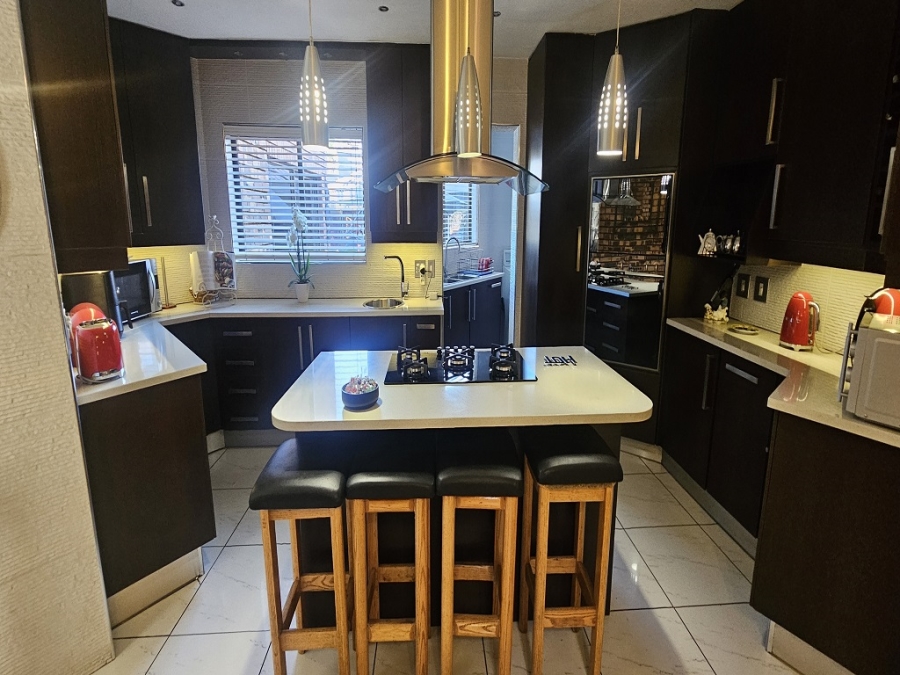 4 Bedroom Property for Sale in Meyersdal Gauteng