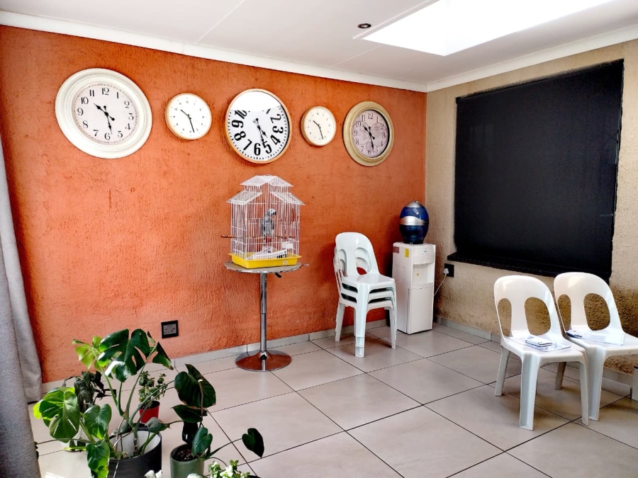 3 Bedroom Property for Sale in Brackendowns Gauteng