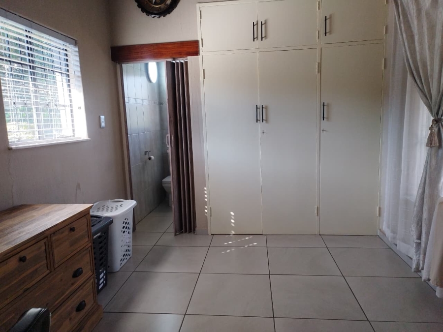 3 Bedroom Property for Sale in Brackendowns Gauteng