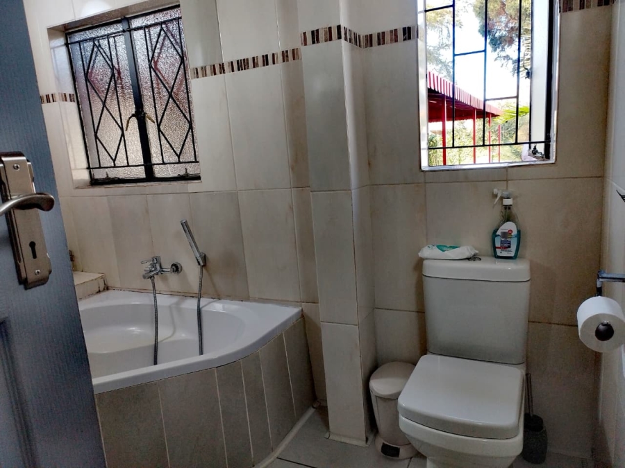 3 Bedroom Property for Sale in Brackendowns Gauteng