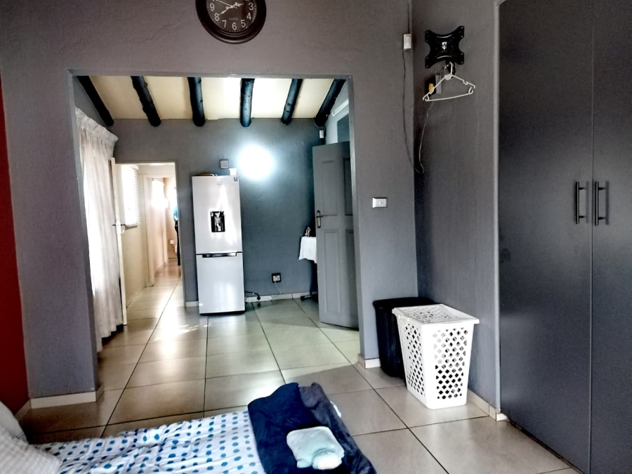 3 Bedroom Property for Sale in Brackendowns Gauteng