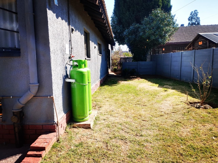3 Bedroom Property for Sale in Brackendowns Gauteng