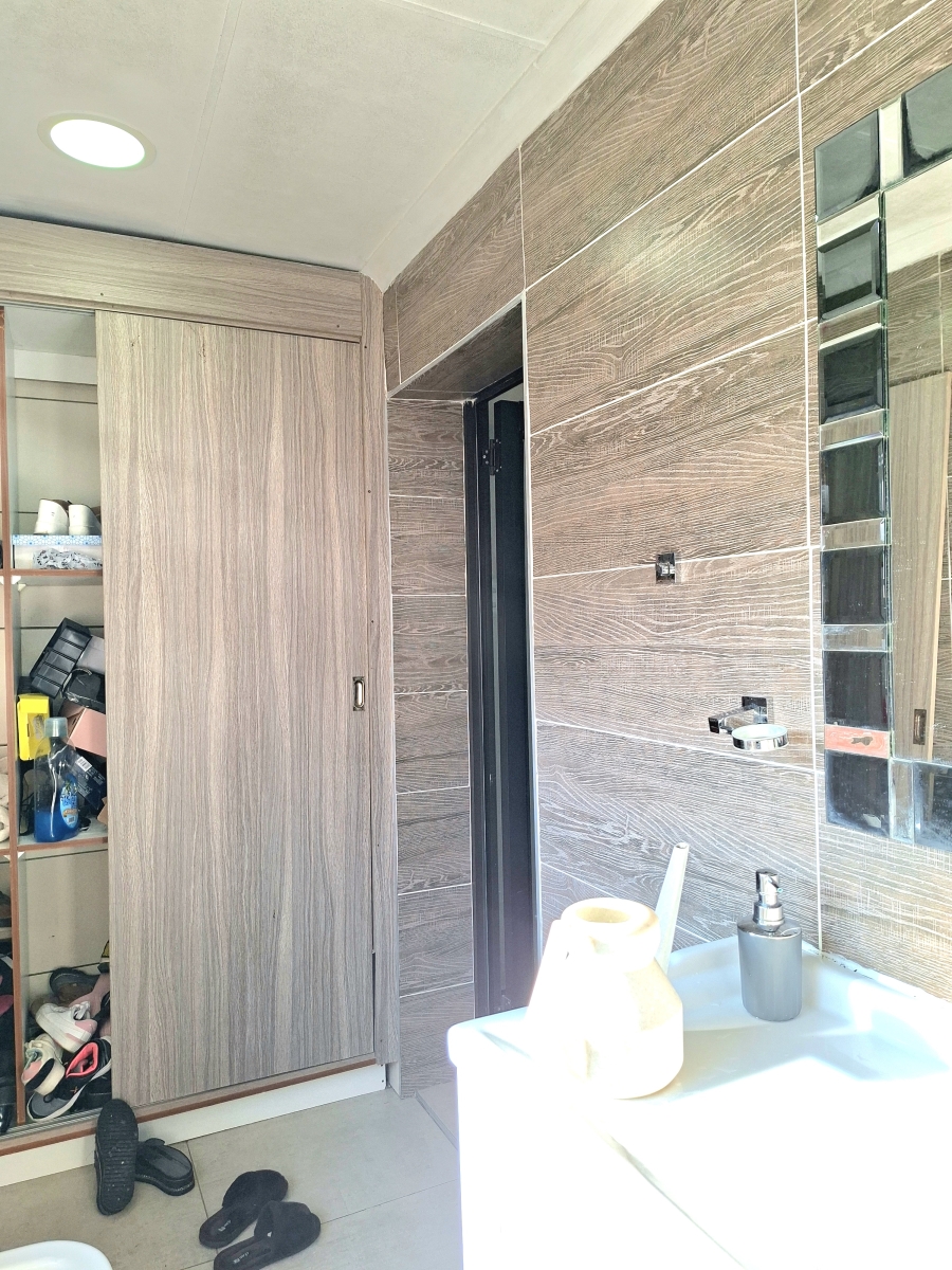 3 Bedroom Property for Sale in Crosby Gauteng