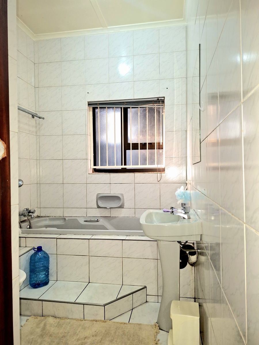 3 Bedroom Property for Sale in Crosby Gauteng