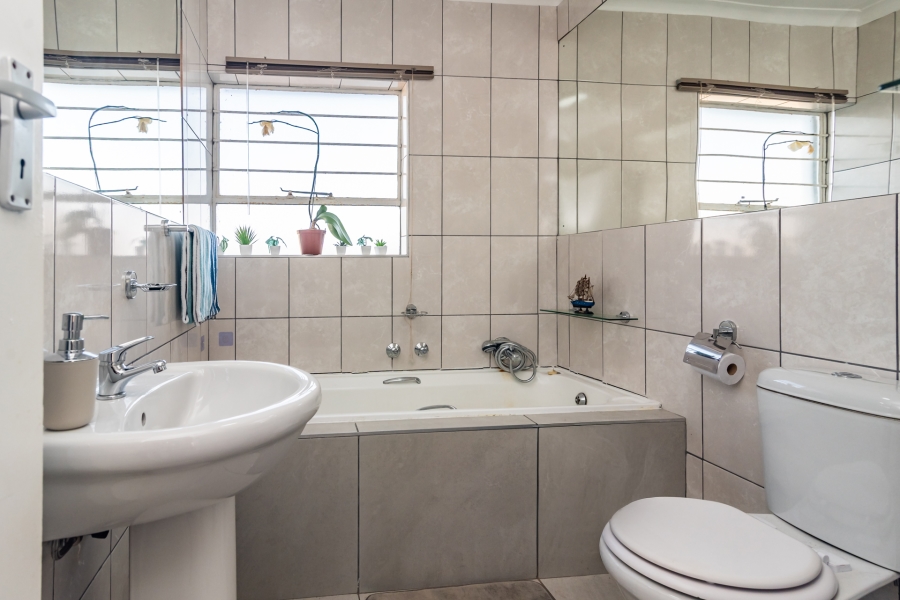 2 Bedroom Property for Sale in Horison Gauteng