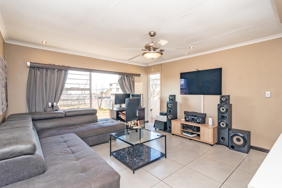 2 Bedroom Property for Sale in Horison Gauteng