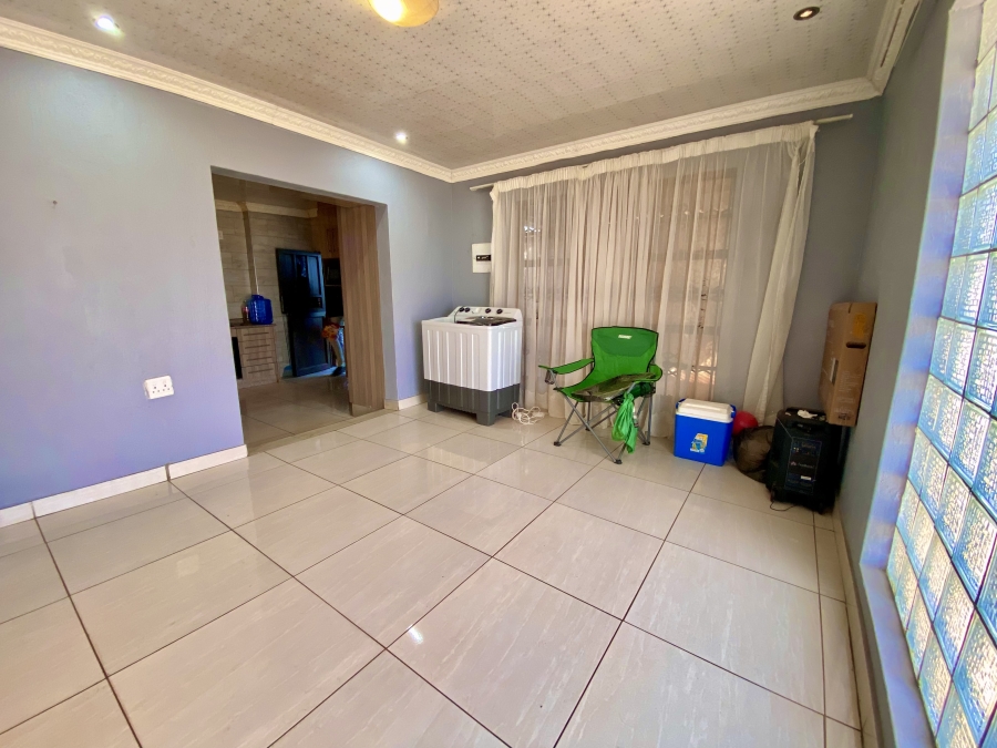 3 Bedroom Property for Sale in Lotus Gardens Gauteng