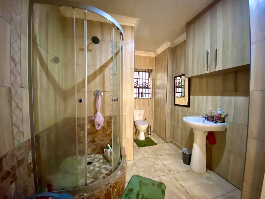 3 Bedroom Property for Sale in Lotus Gardens Gauteng