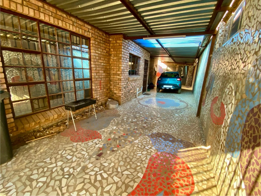 3 Bedroom Property for Sale in Lotus Gardens Gauteng
