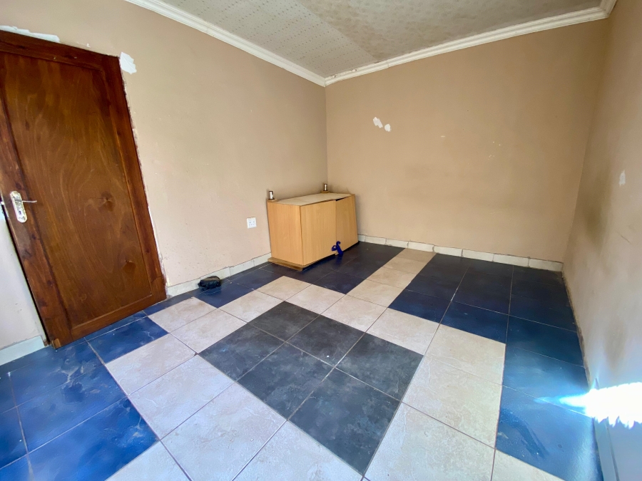 3 Bedroom Property for Sale in Lotus Gardens Gauteng