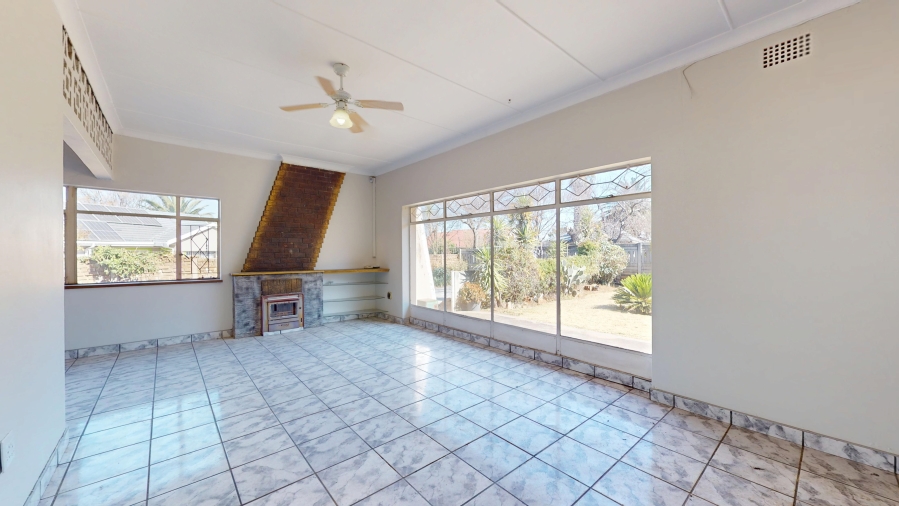 3 Bedroom Property for Sale in Parkdene Gauteng