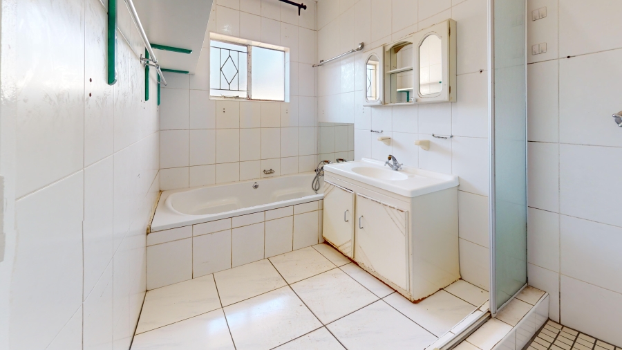 3 Bedroom Property for Sale in Parkdene Gauteng
