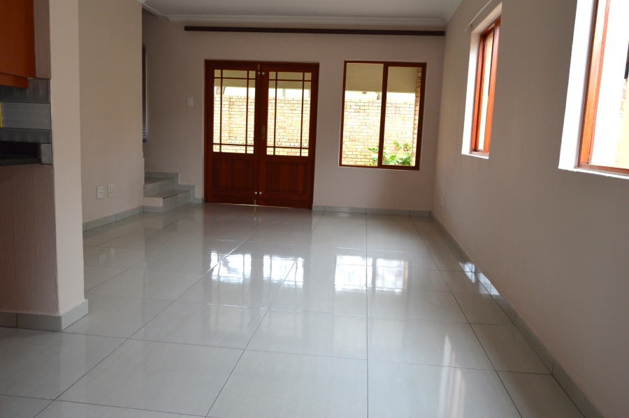 To Let 3 Bedroom Property for Rent in Willowbrook Gauteng