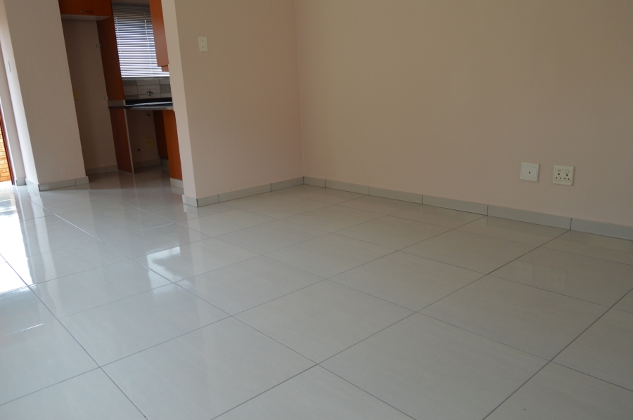 To Let 3 Bedroom Property for Rent in Willowbrook Gauteng