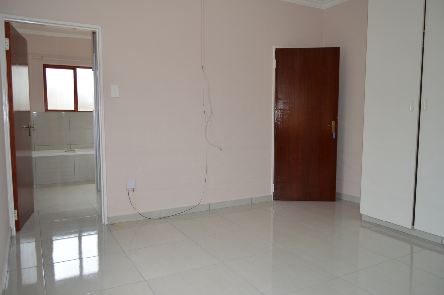 To Let 3 Bedroom Property for Rent in Willowbrook Gauteng