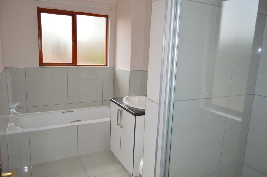 To Let 3 Bedroom Property for Rent in Willowbrook Gauteng