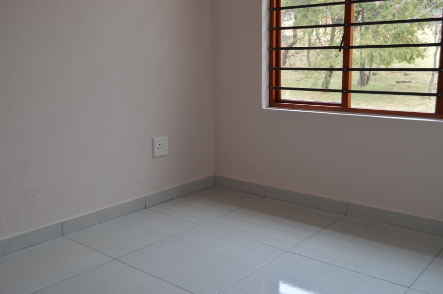 To Let 3 Bedroom Property for Rent in Willowbrook Gauteng