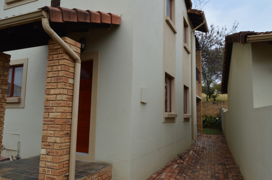 To Let 3 Bedroom Property for Rent in Willowbrook Gauteng