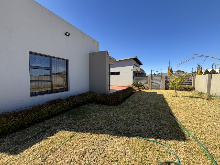 4 Bedroom Property for Sale in Cultura Park Gauteng