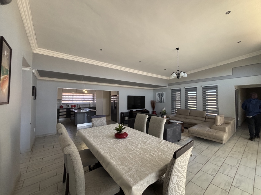 4 Bedroom Property for Sale in Cultura Park Gauteng