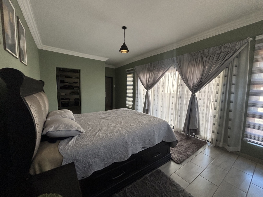 4 Bedroom Property for Sale in Cultura Park Gauteng