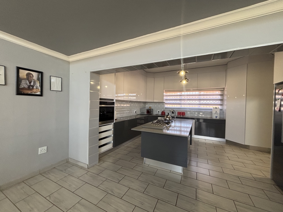 4 Bedroom Property for Sale in Cultura Park Gauteng