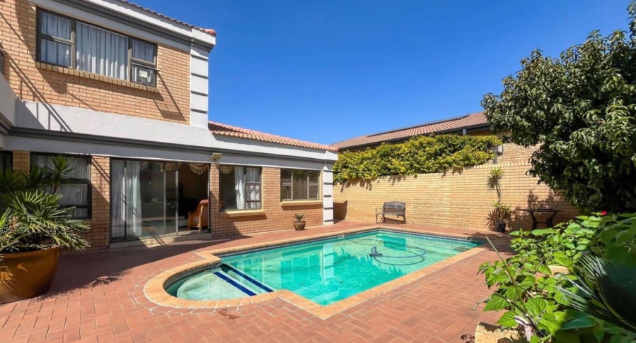 4 Bedroom Property for Sale in Meyersdal Gauteng