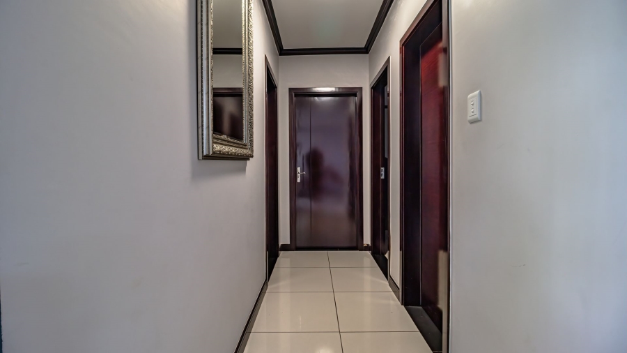 To Let 3 Bedroom Property for Rent in Broadacres Gauteng